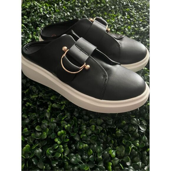 Blondo Leather Upper Flats for Women size 7.5 - Picture 1 of 5